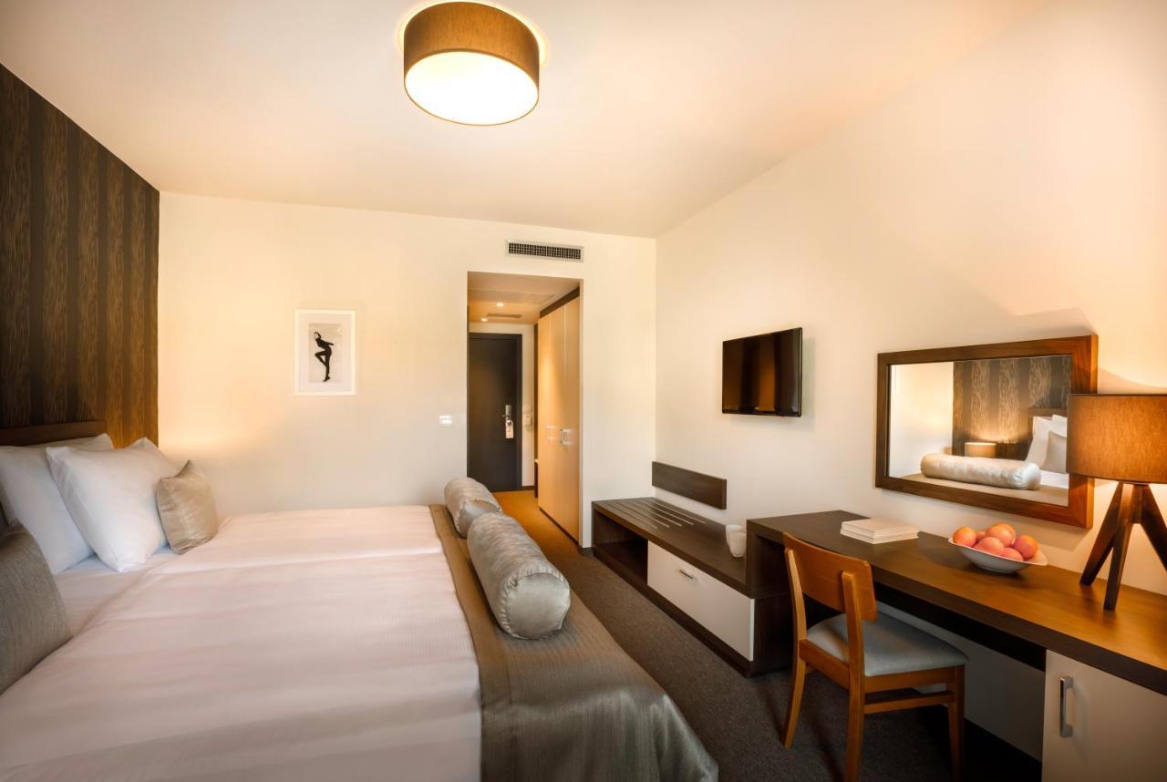 Remisens Bel Moretto - Hotel Metropol Annexe Portoroz Exterior foto